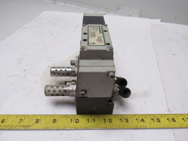 Numatics 13SA43AM056Y61 Pneumatic Air Solenoid Valve 24VDC W/manifold Block
