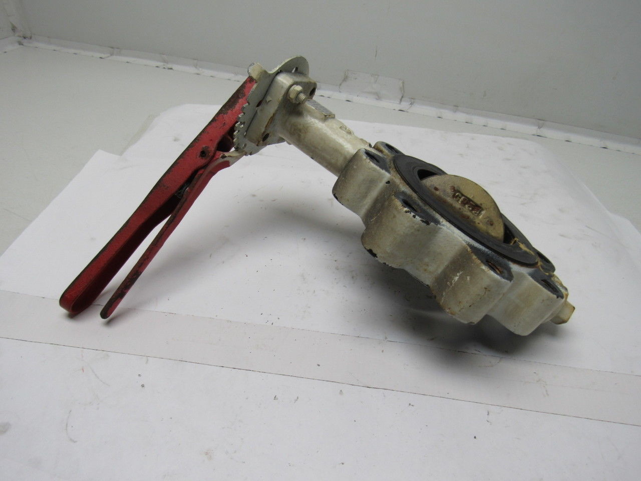 Stockham LG712-BS3-EM 4" Lug Type Butterfly Valve W/Manual Hand Lever Actuated