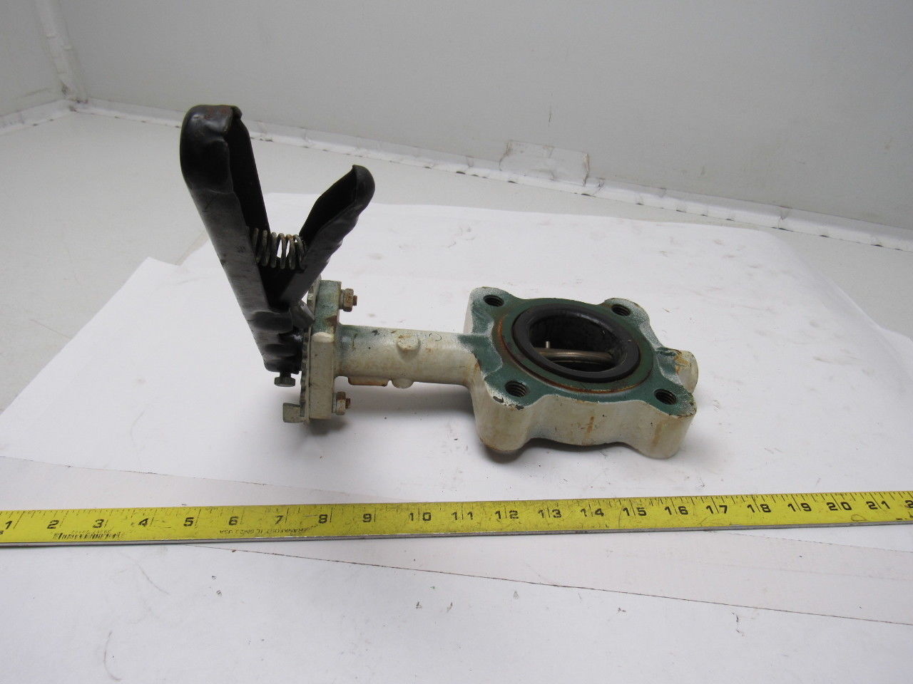 Stockham LG712-BS3-EM 2-1/2" Lug Type Butterfly Valve W/Hand Lever Actuated