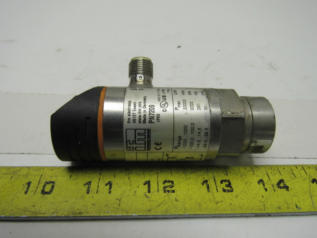 IFM Efector PN7209 Electronic Pressure Monitor 1/4" NPT 0-1450 psi