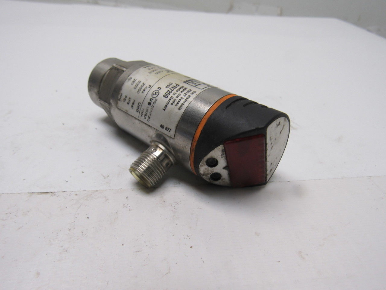 IFM Efector PN7209 Electronic Pressure Monitor 1/4" NPT 0-1450 psi