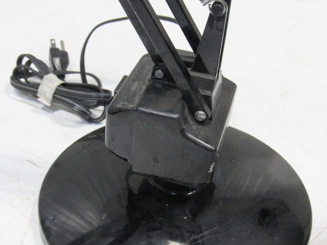 Ledu 34667 110V Portable Adjustable Hobby Task Workshop Light