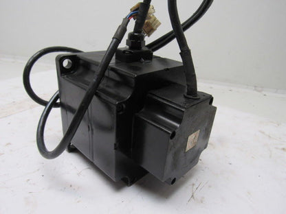 Yaskawa SGMP-08AWYR32 750W 200V 4.1A 2.39Nm 3000RPM Servo Motor
