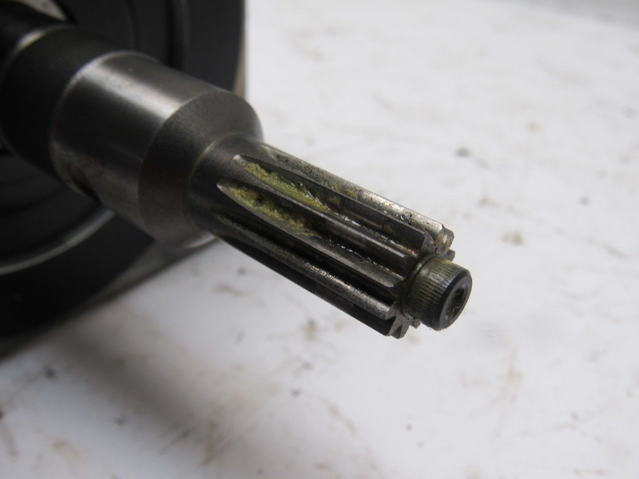 Yaskawa SGMP-08AWYR32 750W 200V 4.1A 2.39Nm 3000RPM Servo Motor