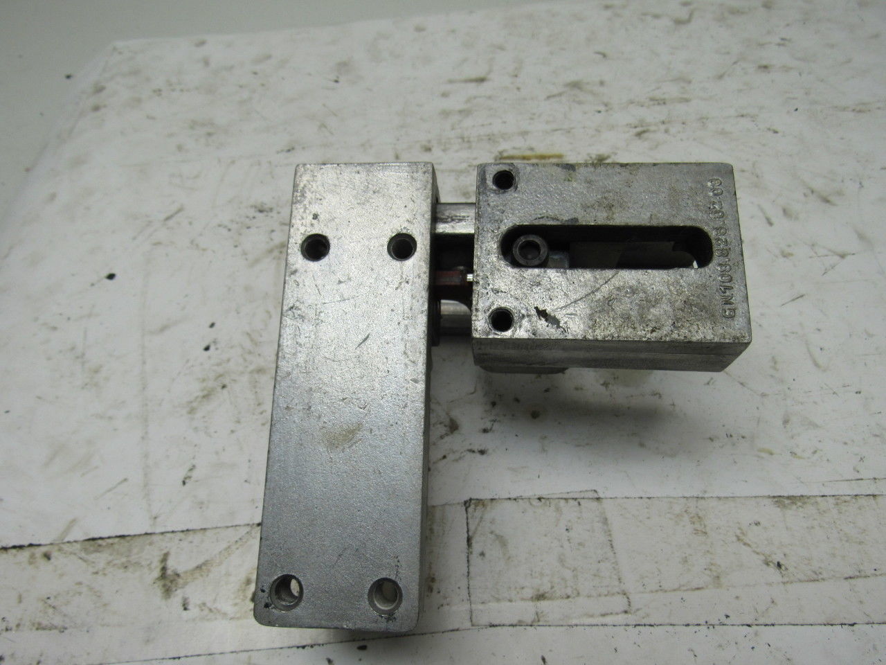 Euchner NZ1VZ-538 E Safety Interlock Switch W/ Door Handle Actuator