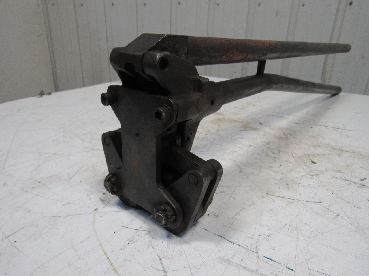 Acme Steel Company C 7A16 1-1/2" Steel Banding Seal Manual 90° Crimper