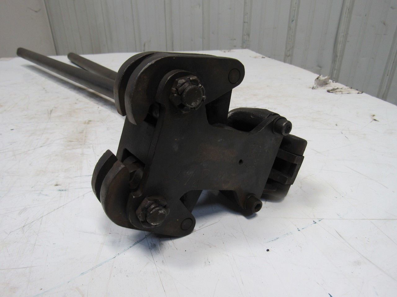 Acme Steel Company C 7A16 1-1/2" Steel Banding Seal Manual 90° Crimper