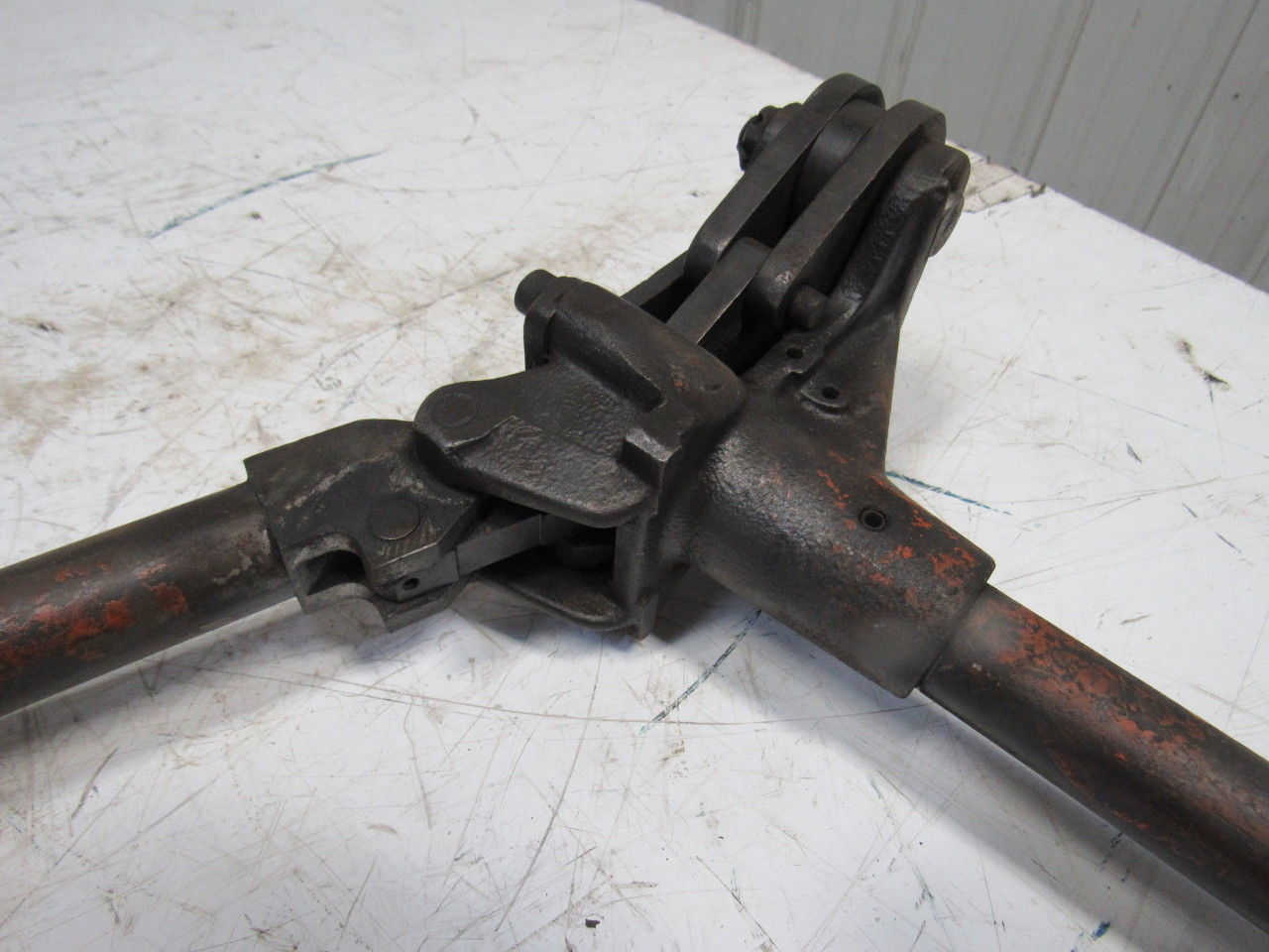 Acme Steel Company C 7A16 1-1/2" Steel Banding Seal Manual 90° Crimper