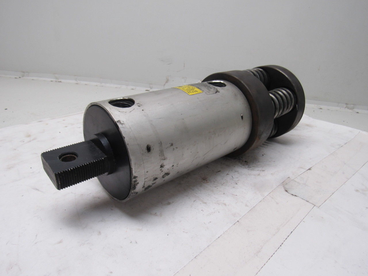 Air-Mite DAR 40 2 3/8 4" Bore 2-3/8" Stroke Air Press Cylinder Head