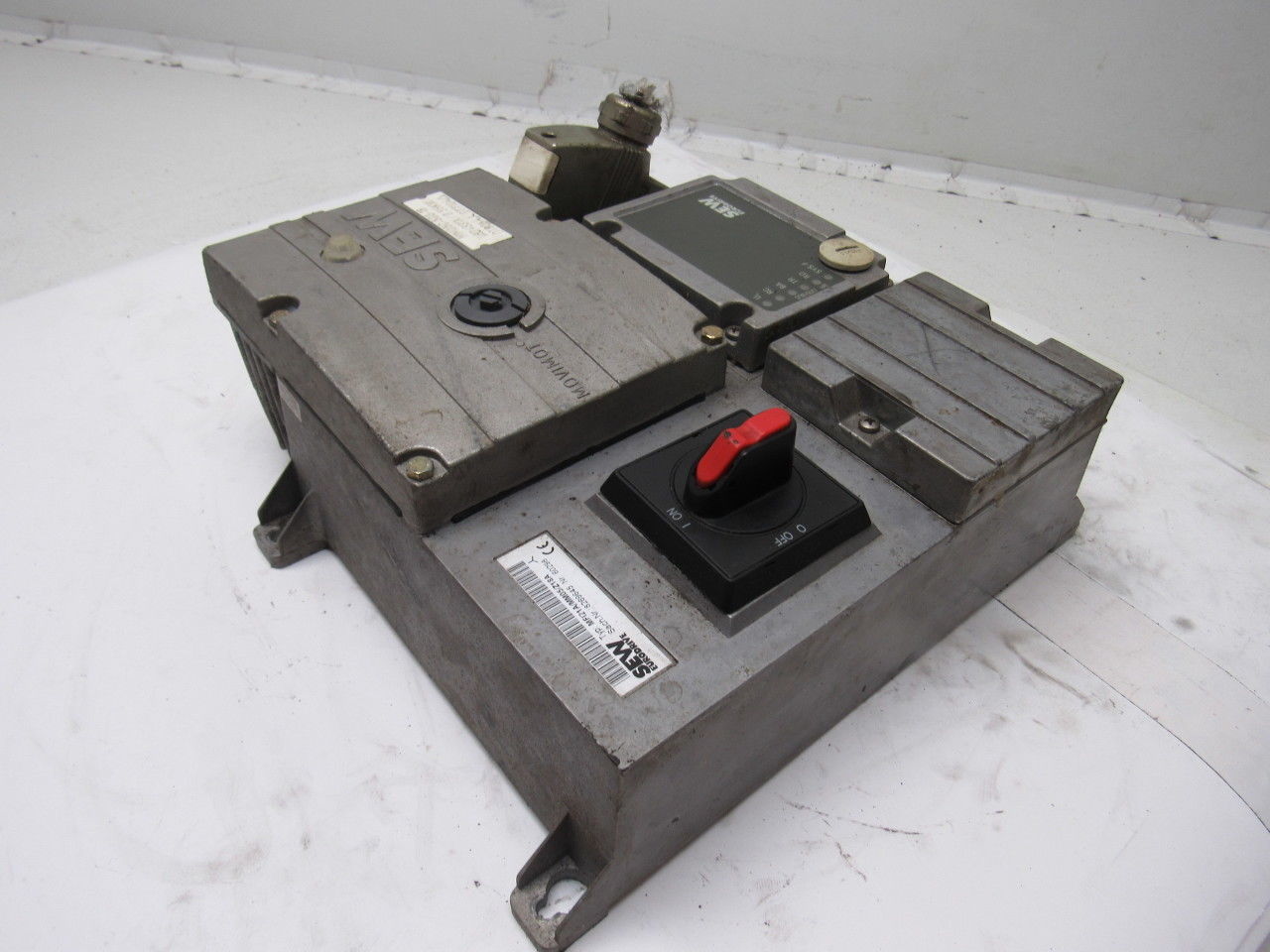 SEW-EURODRIVE MFI21A/MM05/Z18A Motor Drive Unit