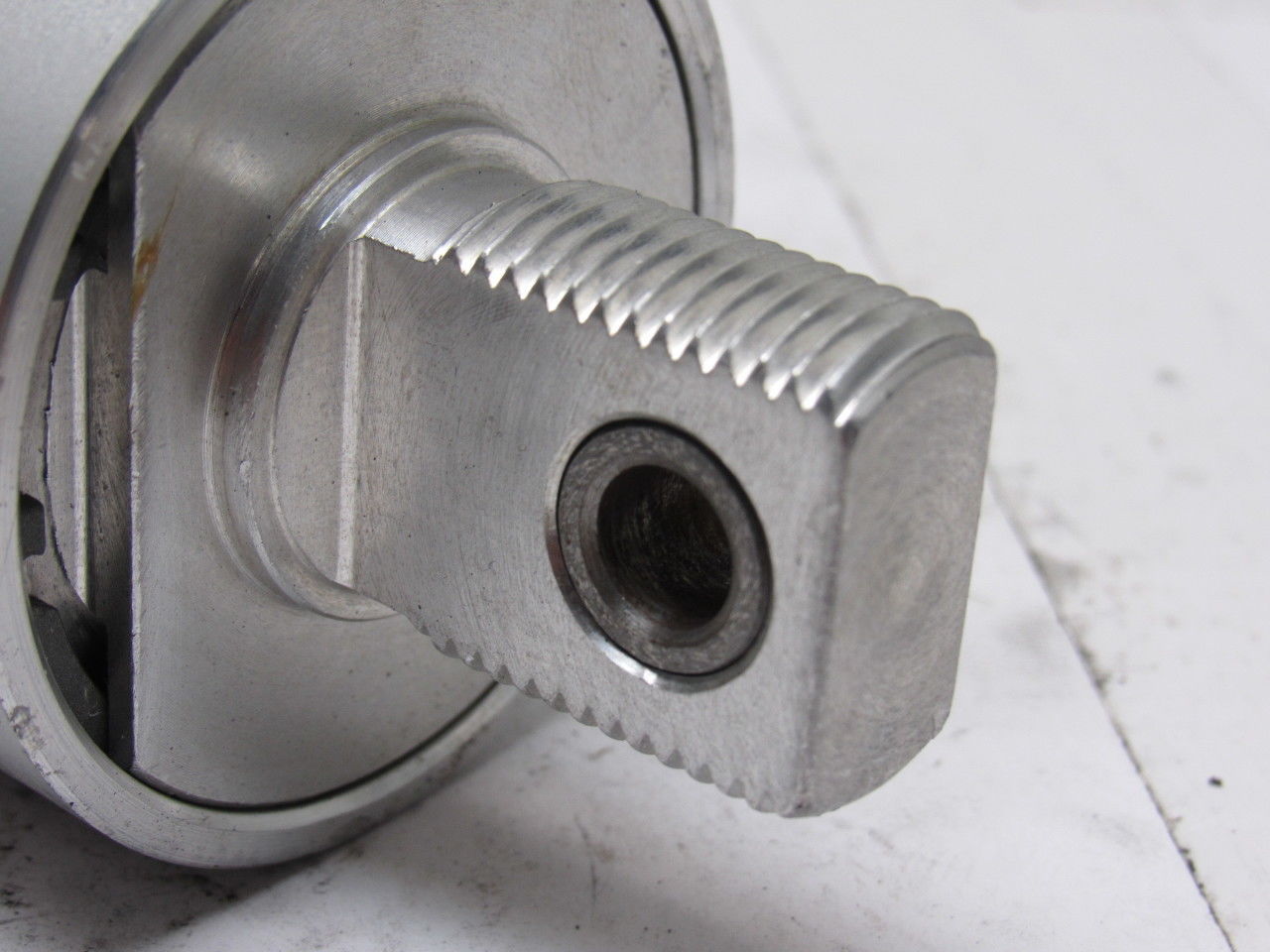 Parker PLU16 GD460762 Pneumatic Cylinder 1/2" Stroke 2" Bore 150PSI