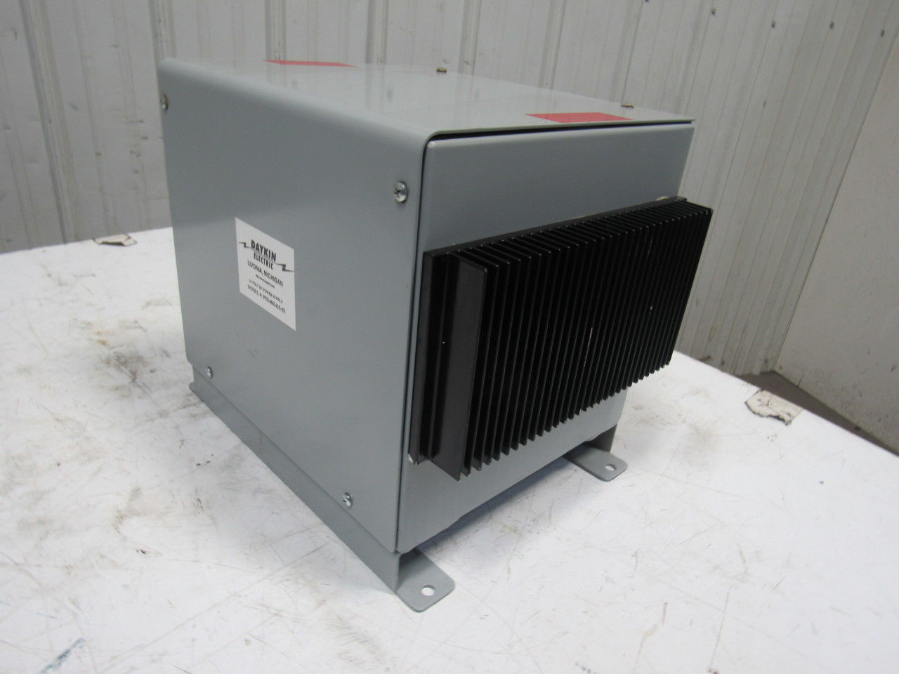 Daykin PSD-4862425-5E 24Volt DC Power Supply
