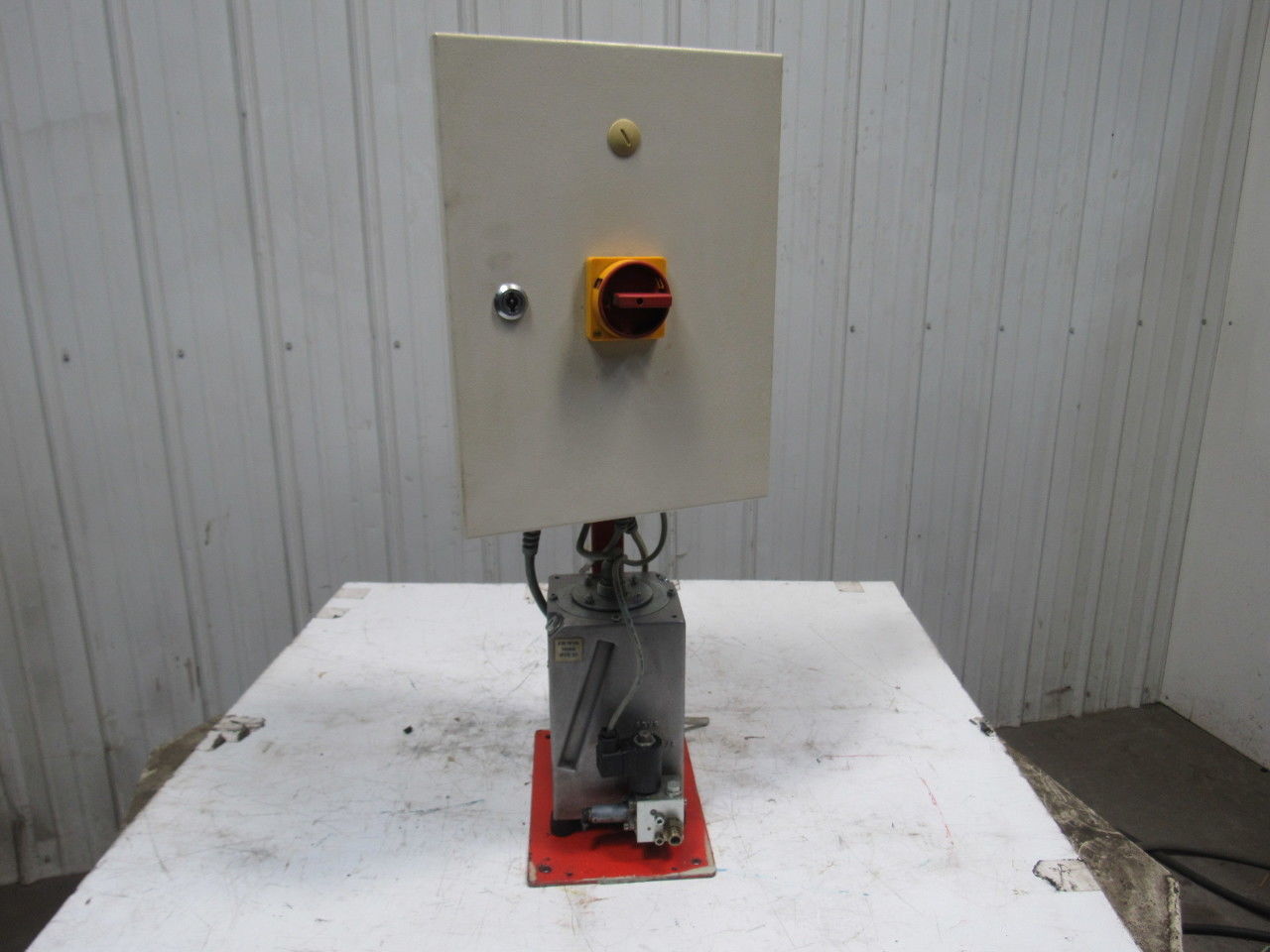 Hawe HC 24/1.1-B 1/400 WH1 D-11-X 205 Hydraulic Pump W/Control Box