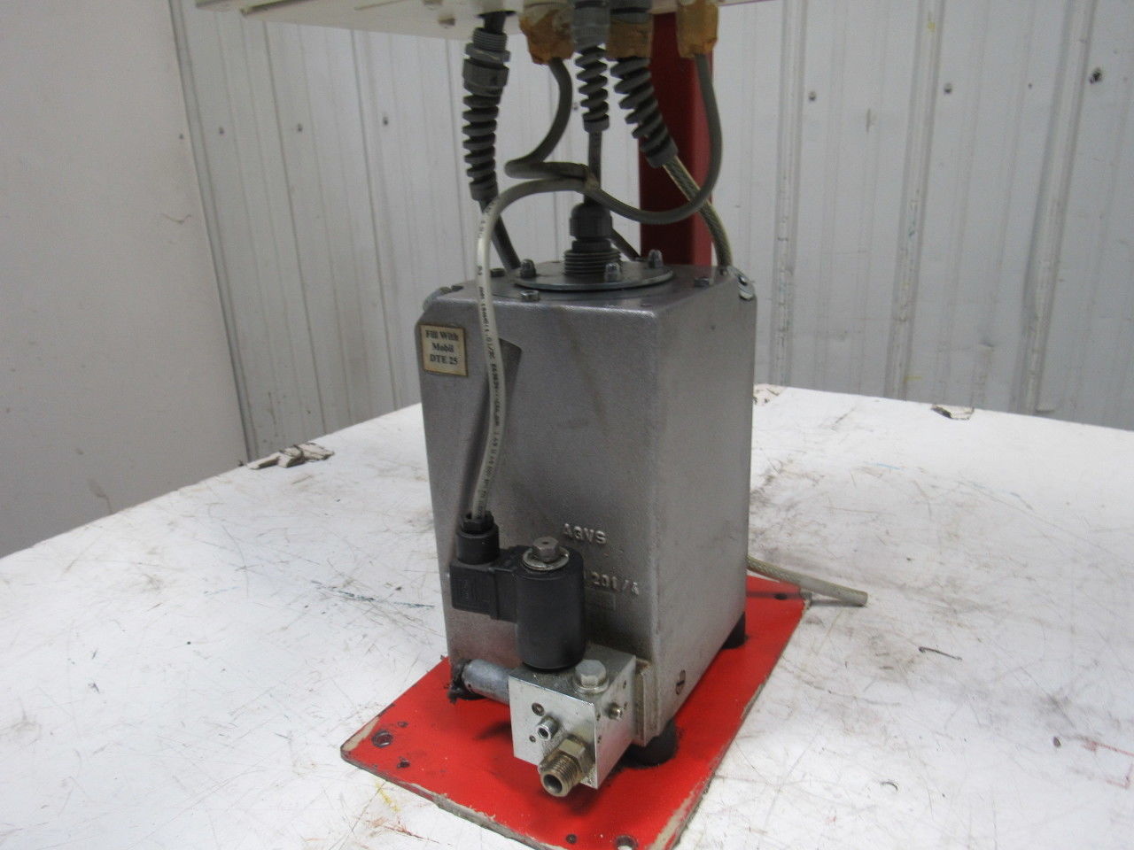 Hawe HC 24/1.1-B 1/400 WH1 D-11-X 205 Hydraulic Pump W/Control Box