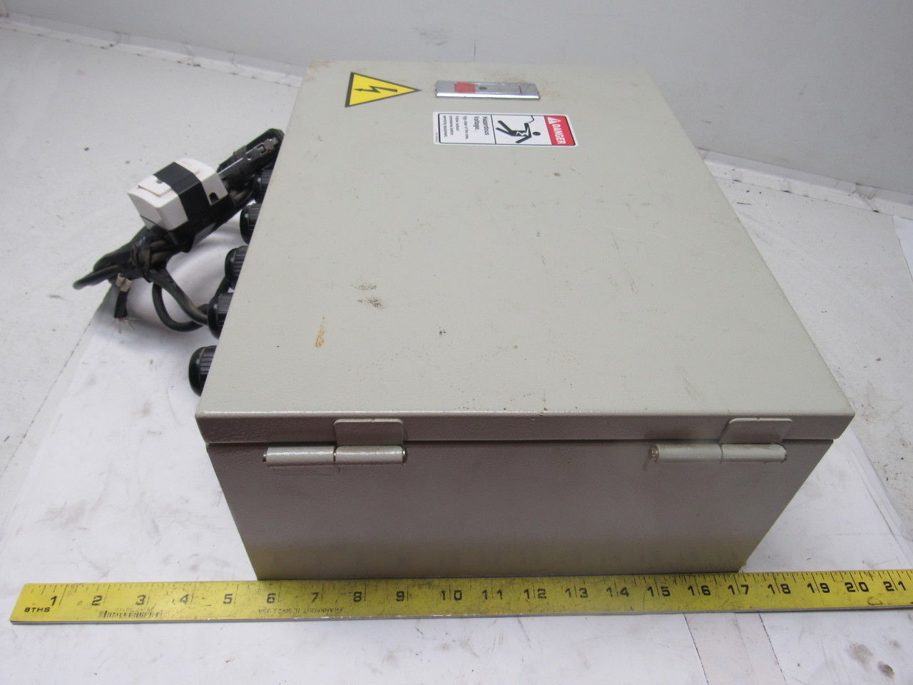 Yuh Farn YFR-303 TFR-303S 220V Soft Start Electrical Enclosure 110V Saw Control
