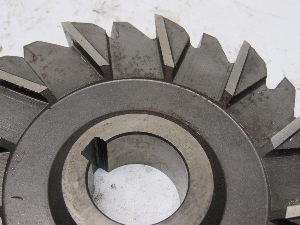 Niagara 6" x 7/8" x 1-1/4" Staggered Teeth Cross Cut Side Mill Slitting Blade