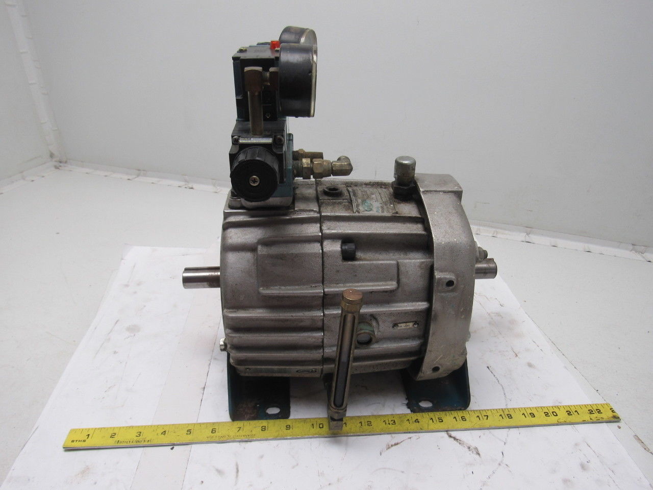 Force Control 1.5-1S1-H701 Pneumatic Clutch/Brake W/ Control Valve Regulator