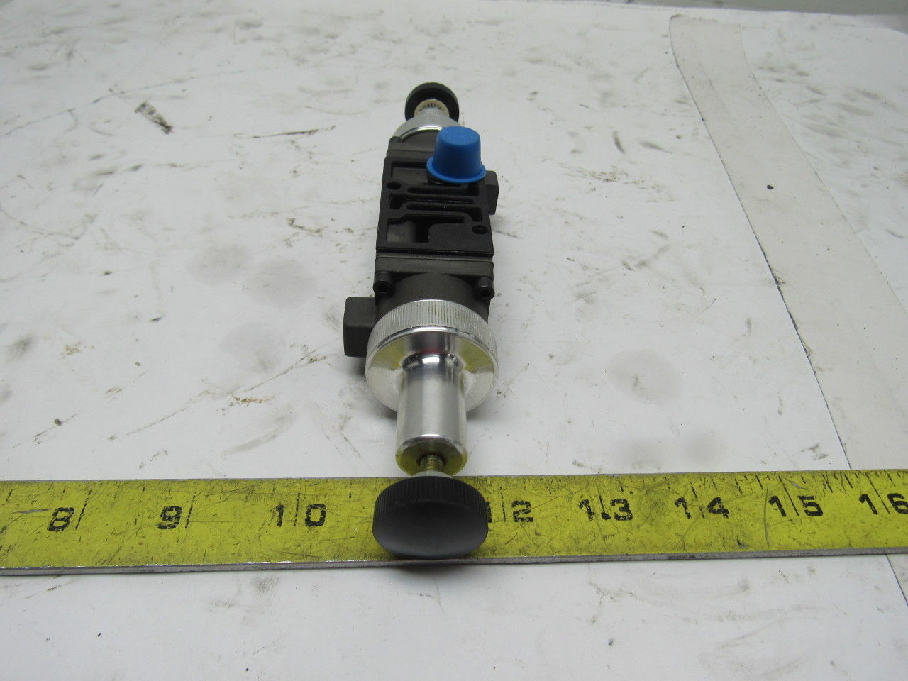 Numatics 081RD100J016Y00 Pneumatic Pressure Regulator Valve