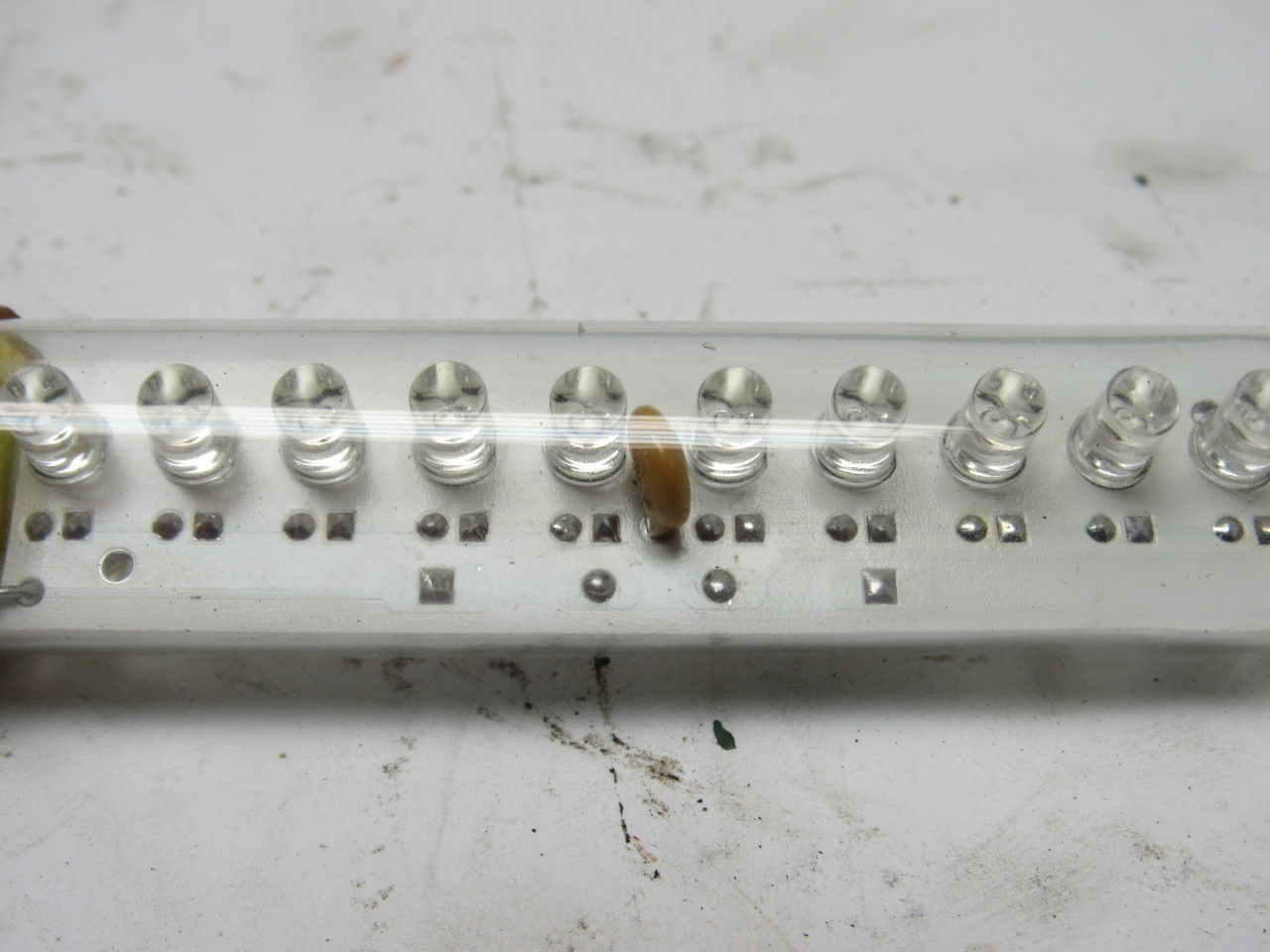 Sharlight CMM-9419U40-V50-E17 120V 60Hz LED Light Bulb