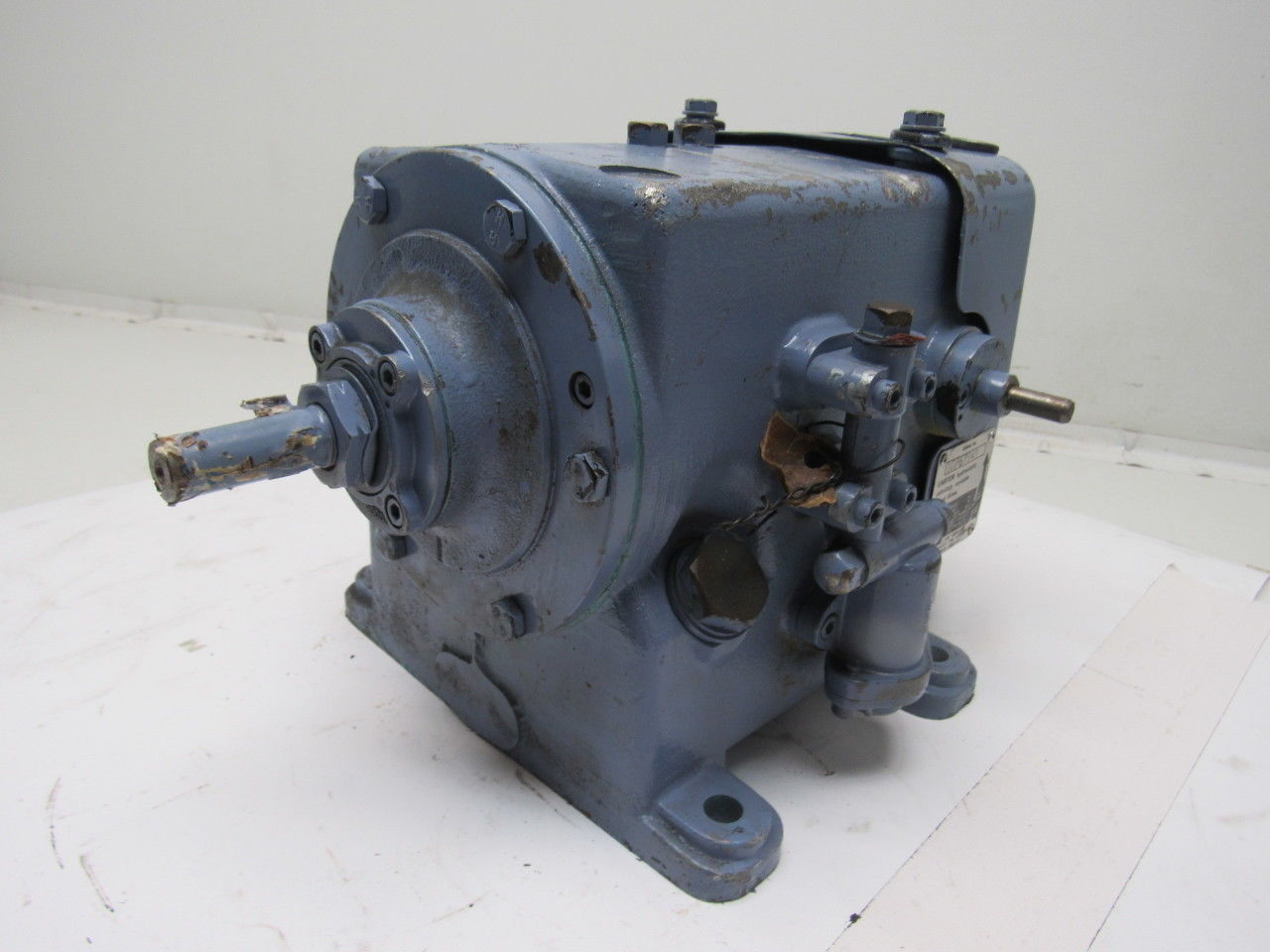 Renold .625 Hp 1420 RPM Input 28 In/Lbs. Output Torque Inline Gear Reducer