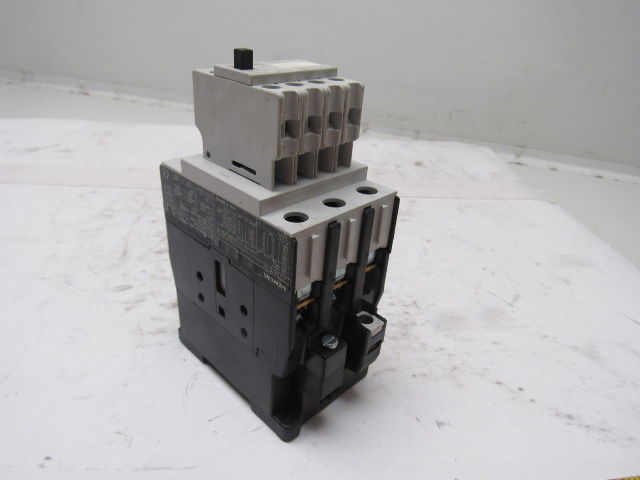 Siemens 3TF3470-0A 55A 690V AC 31Hp 3 Pole Contactor 230V Coil