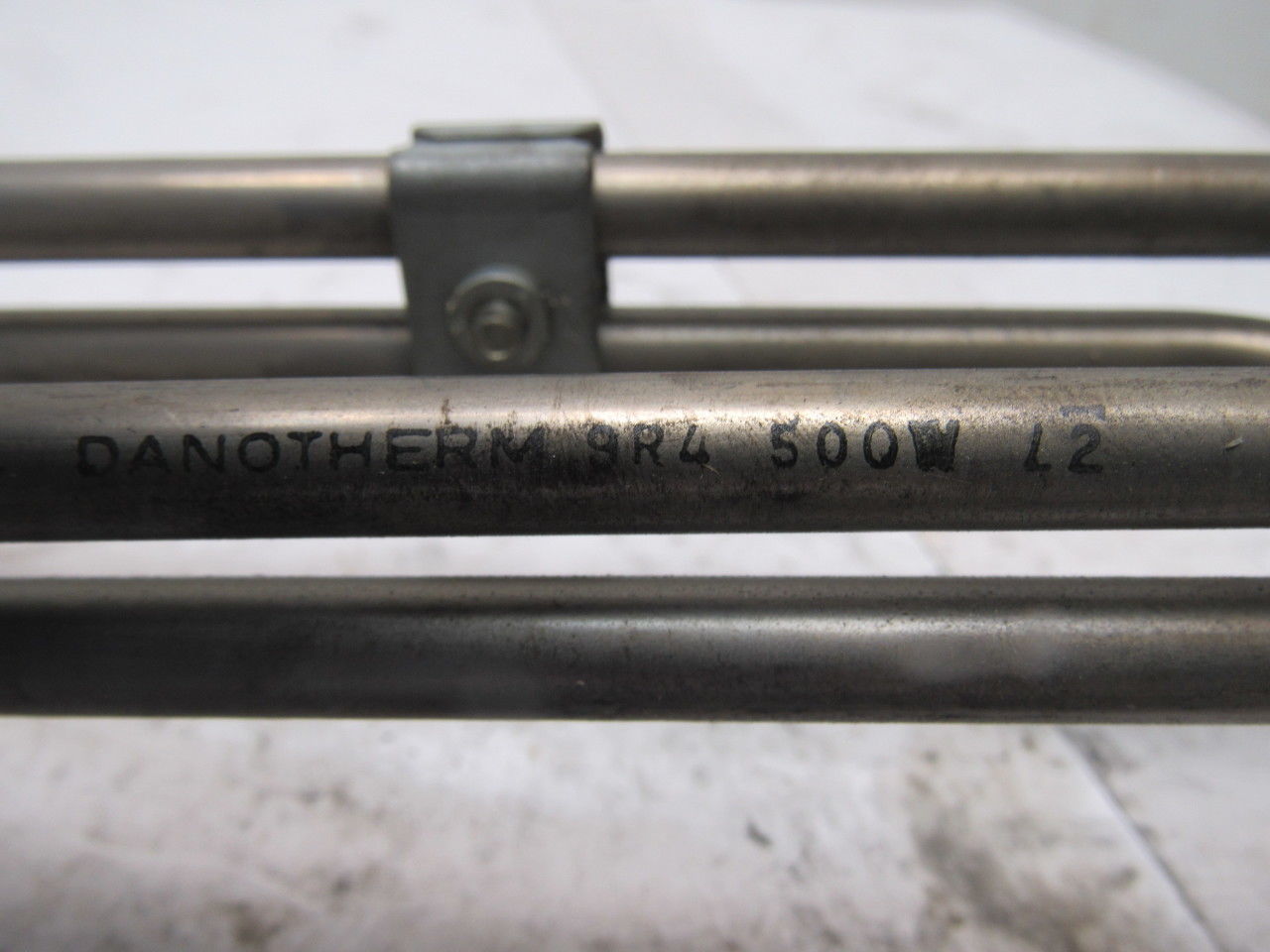 Danotherm 9R4 BS 9852 1000W Steel Tube Resistor Element Screw Terminal