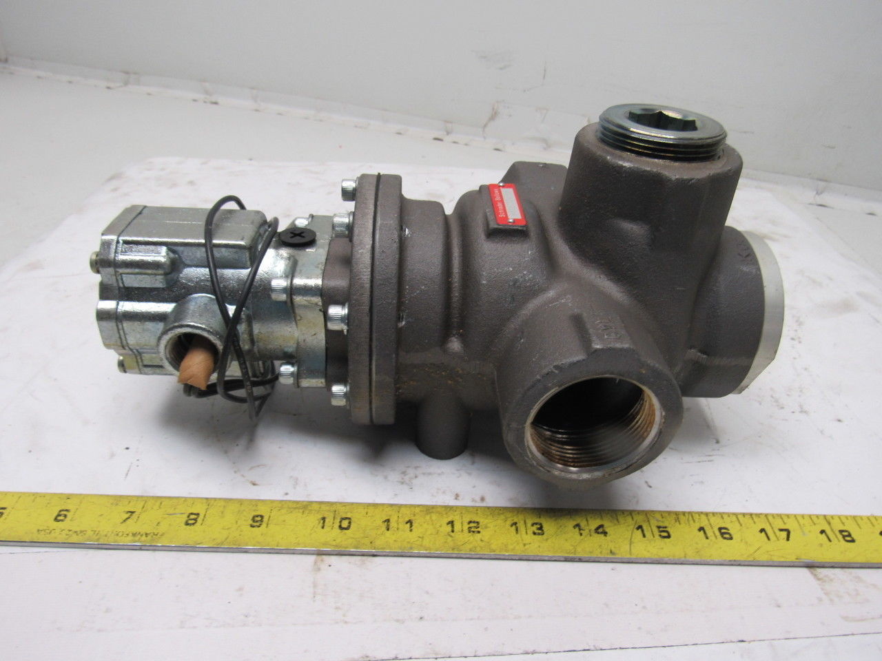 Schrader Bellows N3259204753 2 Way NC 1-1/4" Ports 110V Inline Poppet Valve
