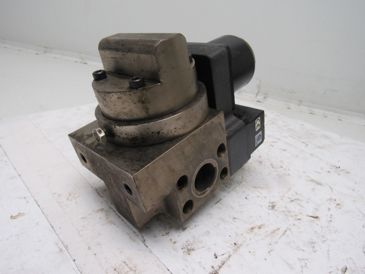 Universal Flow Monitor UFM MSM-NSF5GPM-B-32V1.0-GTLI 0-5 GPM Flow Meter