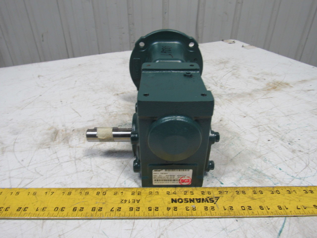 Baldor 176A15R14 15:1 Ratio 1750RPM 1.27Hp Input 117RPM Out Gear Reducer