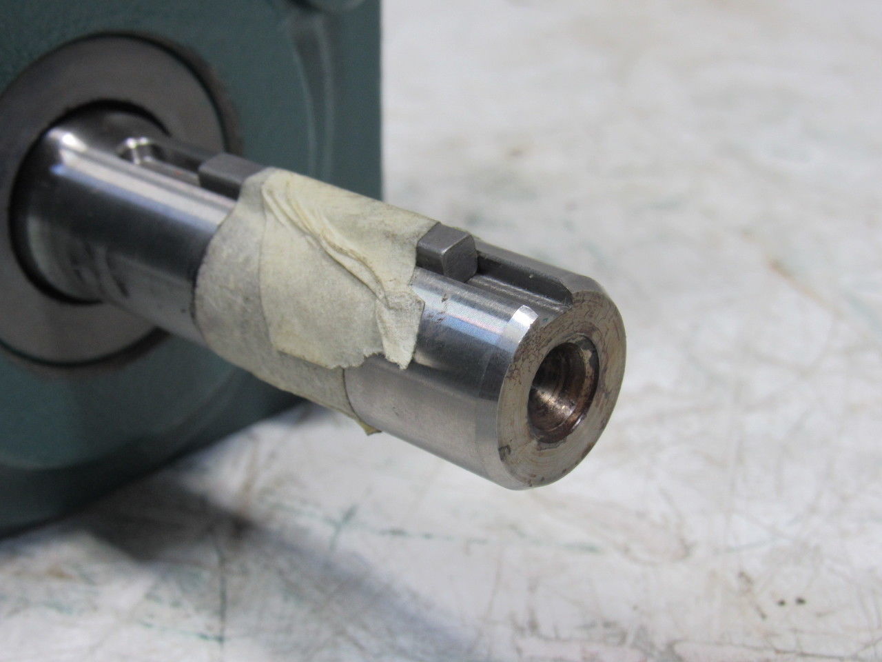 Baldor 176A15R14 15:1 Ratio 1750RPM 1.27Hp Input 117RPM Out Gear Reducer
