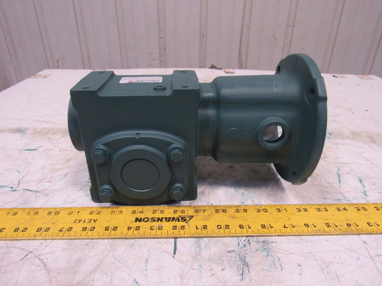 Dodge 17A10R14 10:1 Ratio 1750RPM 1.67Hp Input 175RPM Out C-Face RH Gear Box