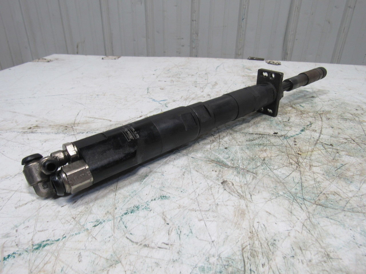 Atlas Copco LTD 28R8F-RR 3-8Nm 1100RPM Straight Inline Pneumatic Nutrunner