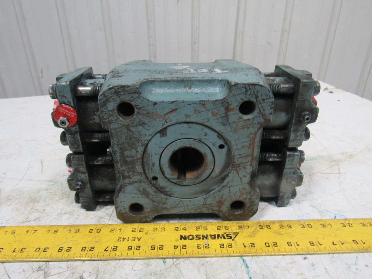 Flo-Tork 60° Rotation 1-1/2" Hollow Shaft Hydraulic Rotary Actuator