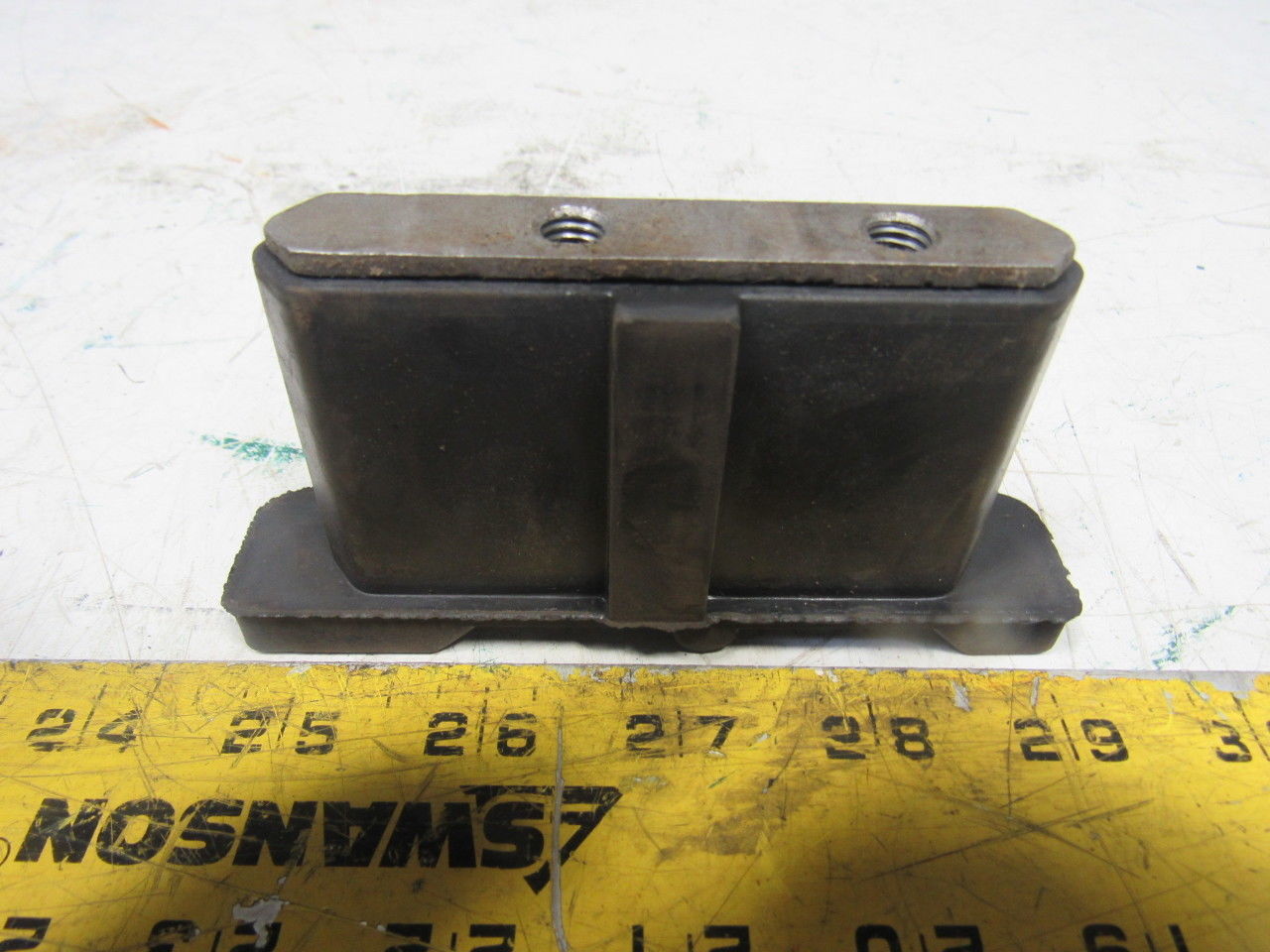 K001284AAA P7082B2 2 Bolt Mounted Isolation Sortation Insert W/Bolts Lot Of 15