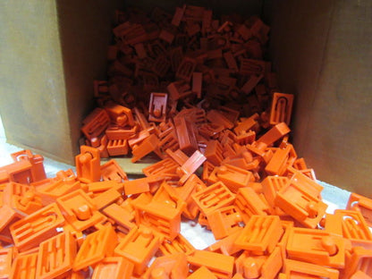 Dematic 06881-00059 Sortation Diverting Slide Shoe Conveyor Clips Lot Of 300+