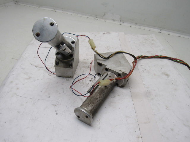 7233-B-PHD 200072 Heavy Duty Aluminum Two Hand Control Switches Lot Of 2