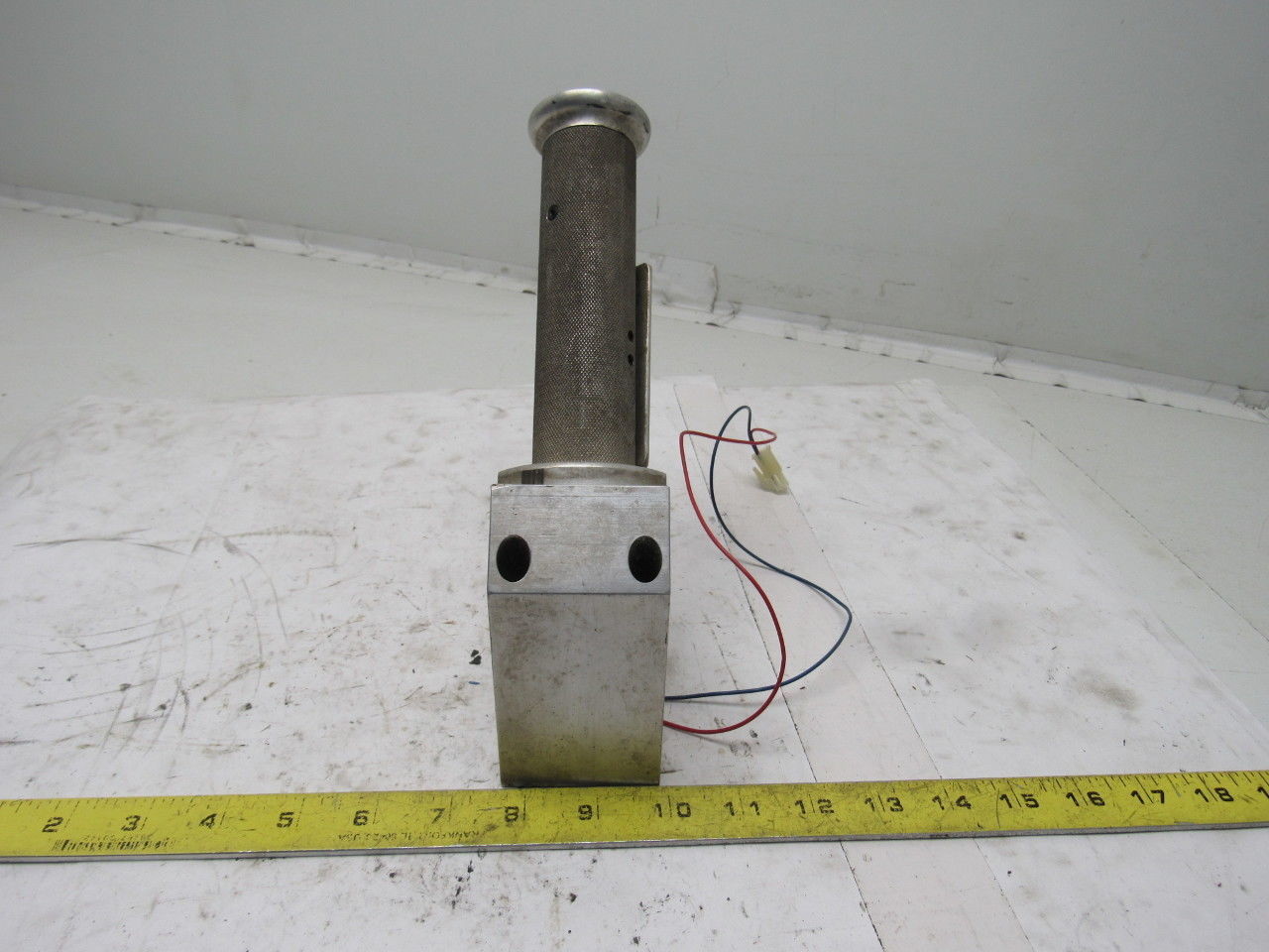 7233-B-PHD 200072 Heavy Duty Aluminum Two Hand Control Switches Lot Of 2