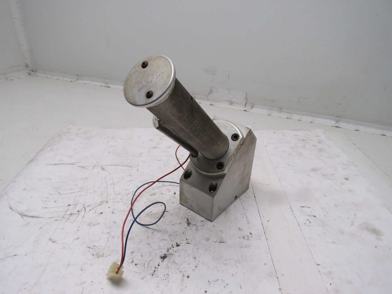 7233-B-PHD 200072 Heavy Duty Aluminum Two Hand Control Switches Lot Of 2