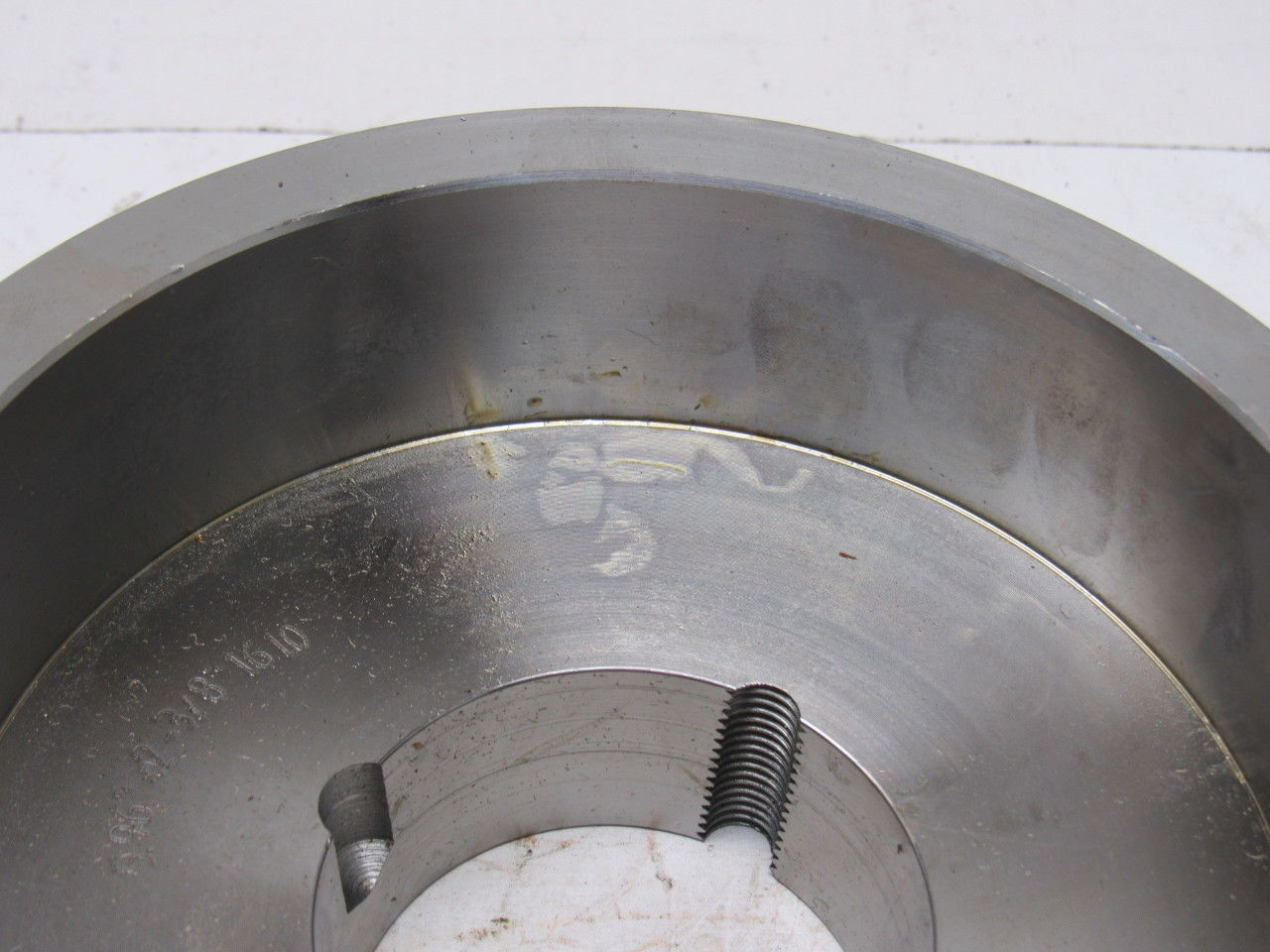5.96" x 2-3/8" Crowned Belt Pulley 1610 RPM Taper Lock