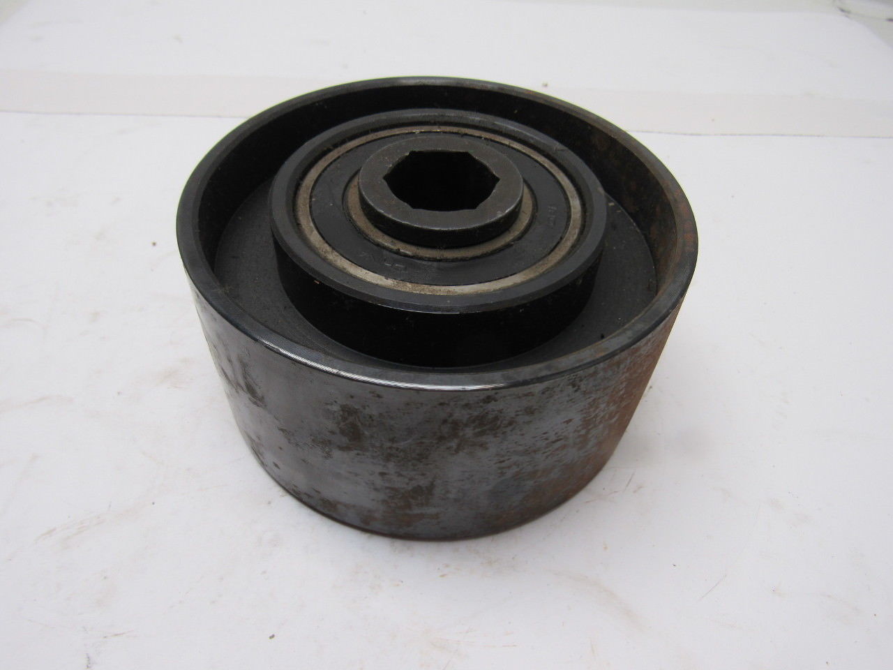5-1/2" x 2-5/8" Crowned Face End Pully 1-1/8" Hexagonal Bore