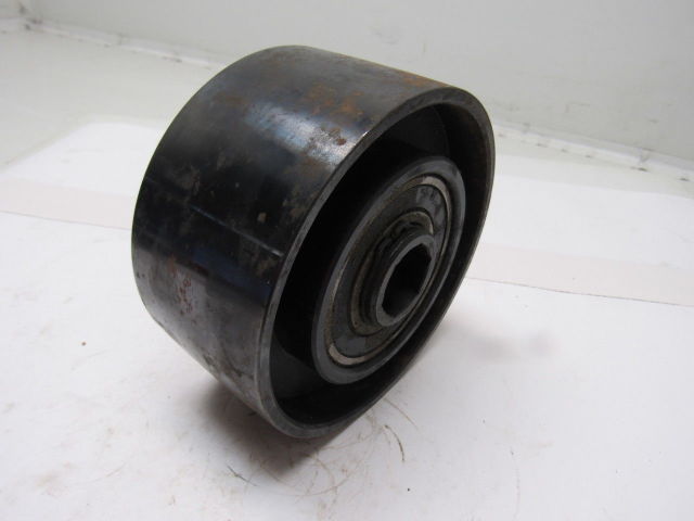 5-1/2" x 2-5/8" Crowned Face End Pully 1-1/8" Hexagonal Bore