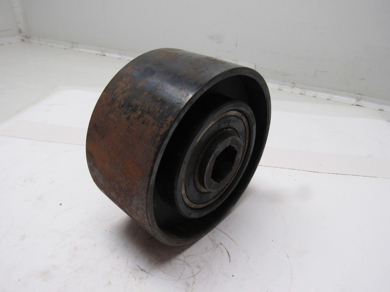 5-1/2" x 2-5/8" Crowned Face End Pully 1-1/8" Hexagonal Bore