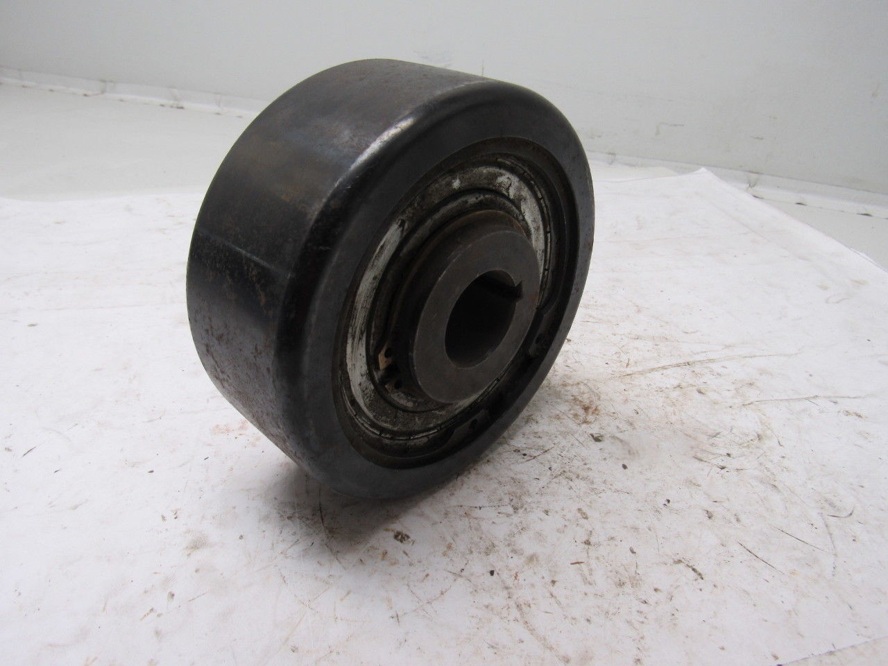 5-1/2" OD x 2-1/4" Crowned Face End Pulley 1-1/4" Keyed Bore