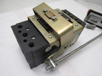ABB UXAB 727131 R 103 3 Pole 20A Circuit Breaker 480VAC 500VDC W/Operator