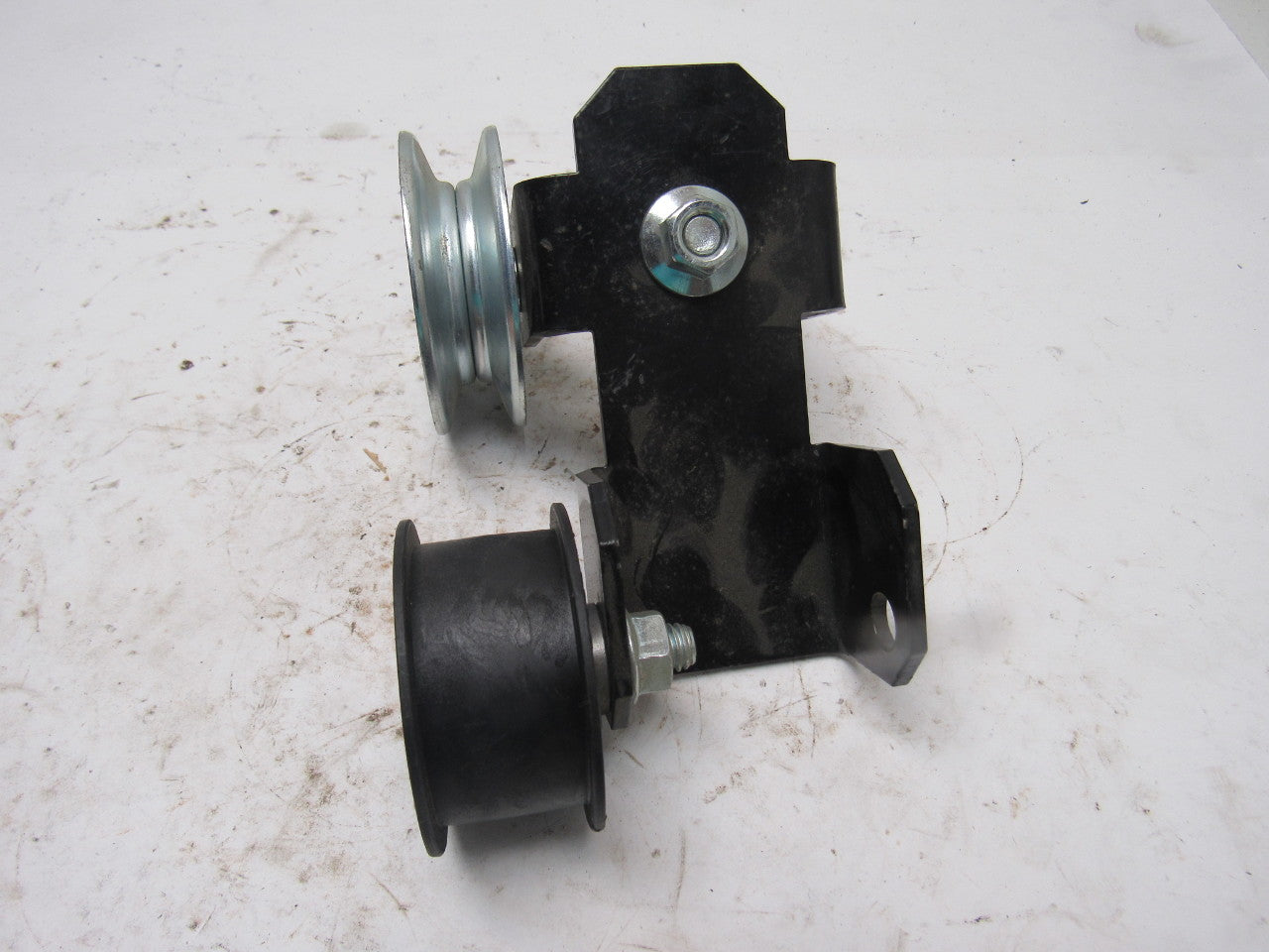 Dematic K041521AAA Power Twist V Belt  Guide Roller Conveyor Drive Idler Ass'y