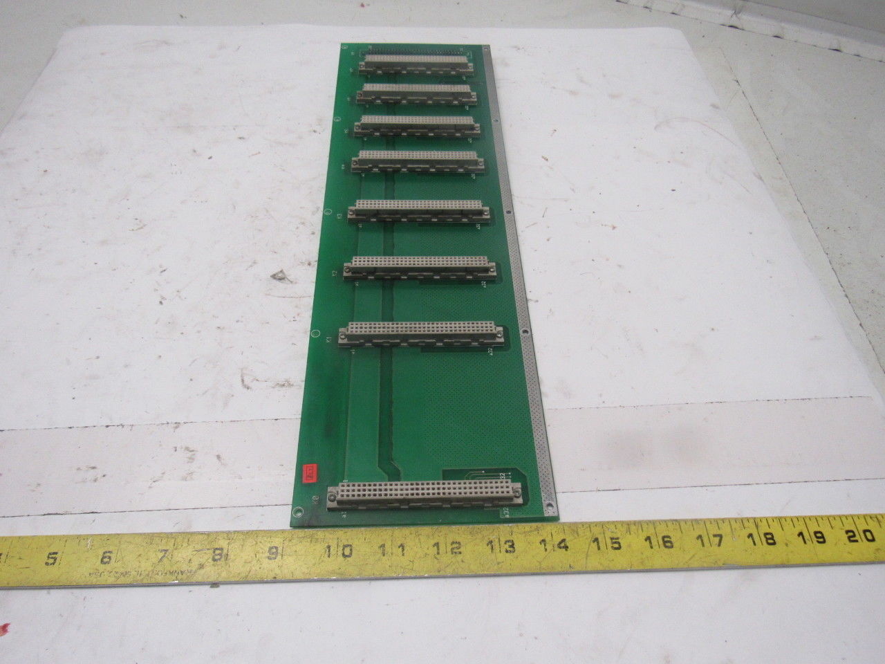 ABB 3HAA3563-ARA Back Plane Circuit Board