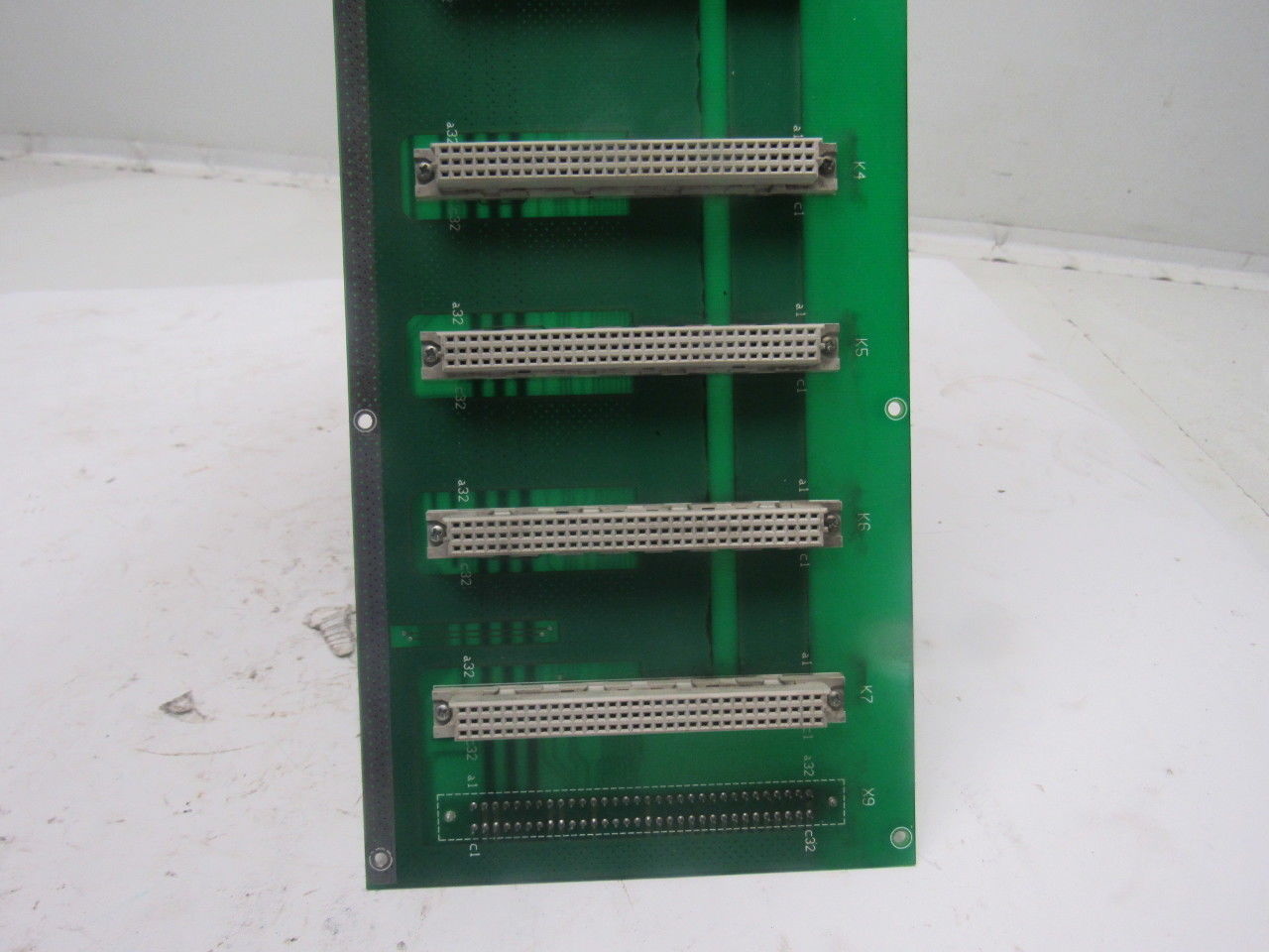 ABB 3HAA3563-ARA Back Plane Circuit Board