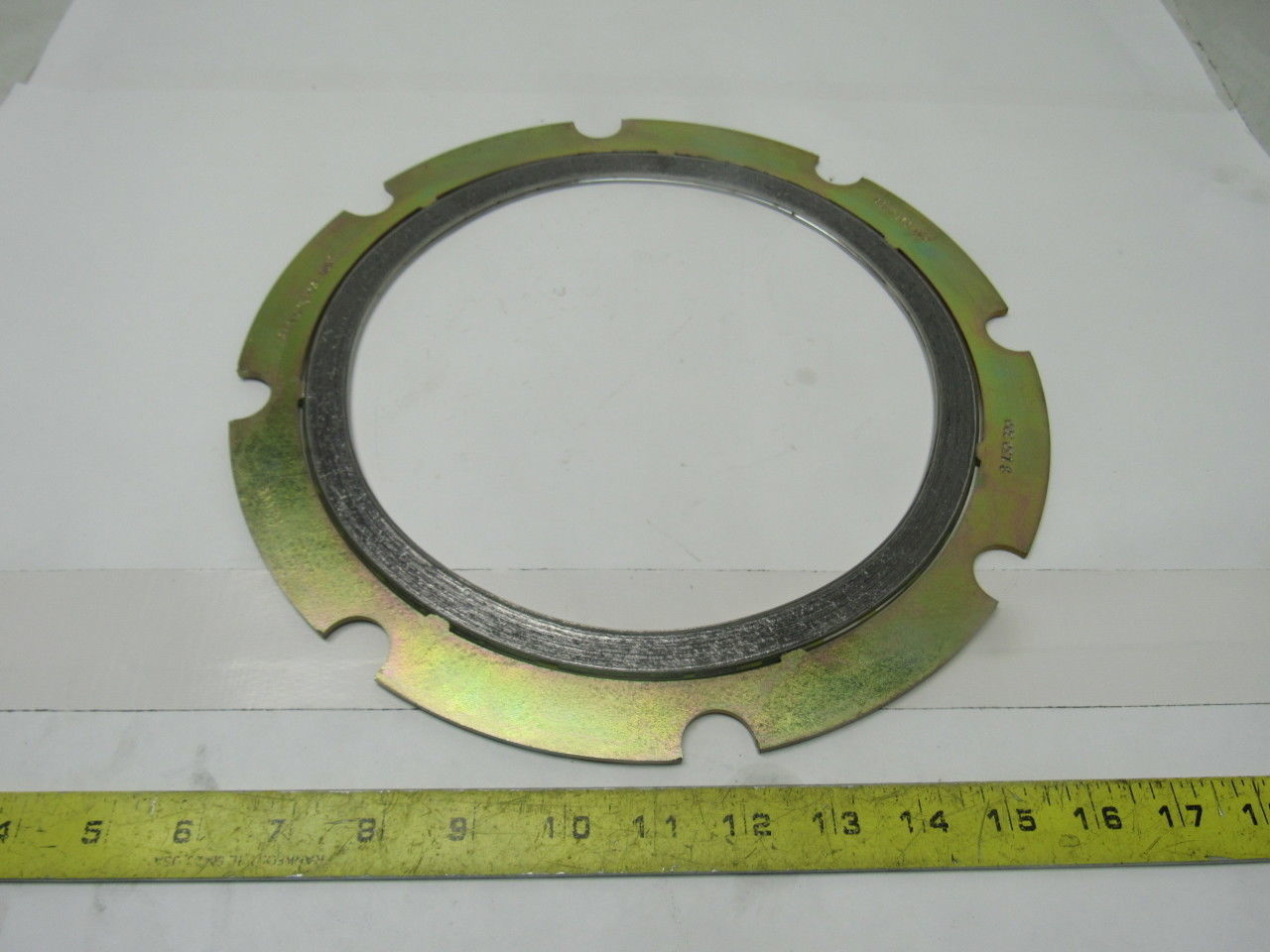 Garlock Edge Yellow 8" Flange Carbon Spiral Gasket 150 PSI # 300 Outer Ring