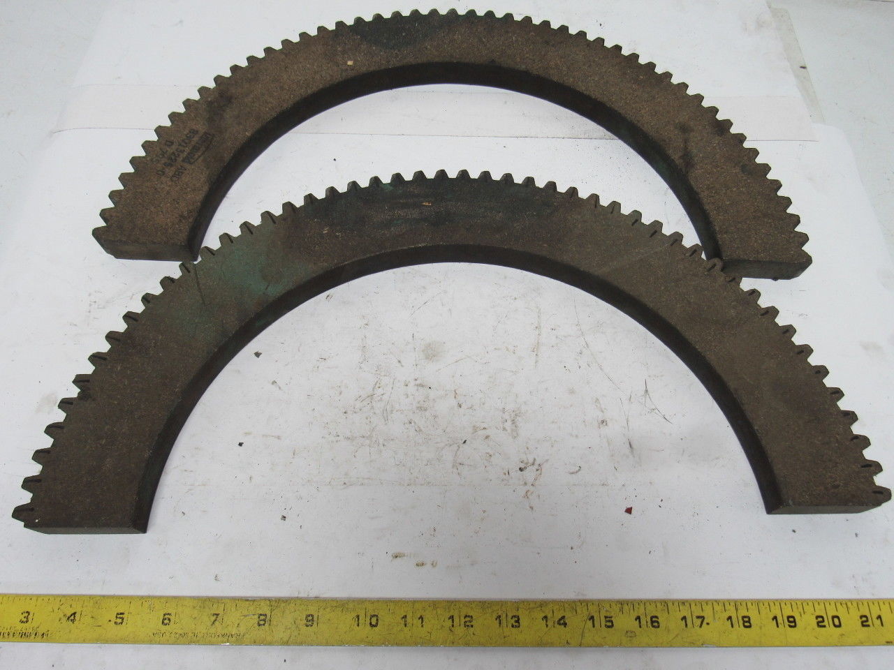 19-1/2" OD 14-1/4" ID Internal Tooth 96T 0.885" Thick Clutch Friction Disc