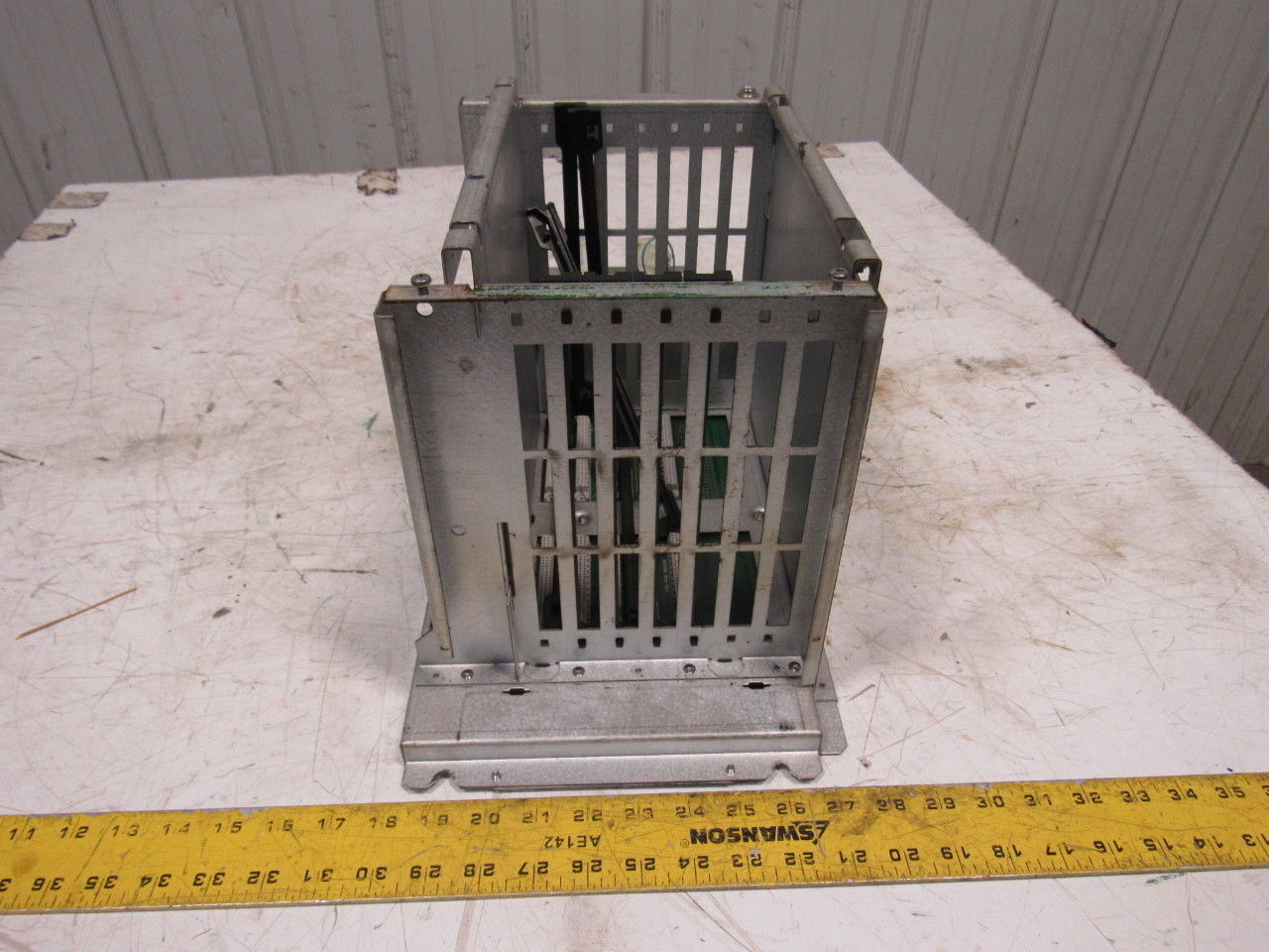 ABB Robotics 3HAB6372-1 DSQC330 Back Plane Slot Rack